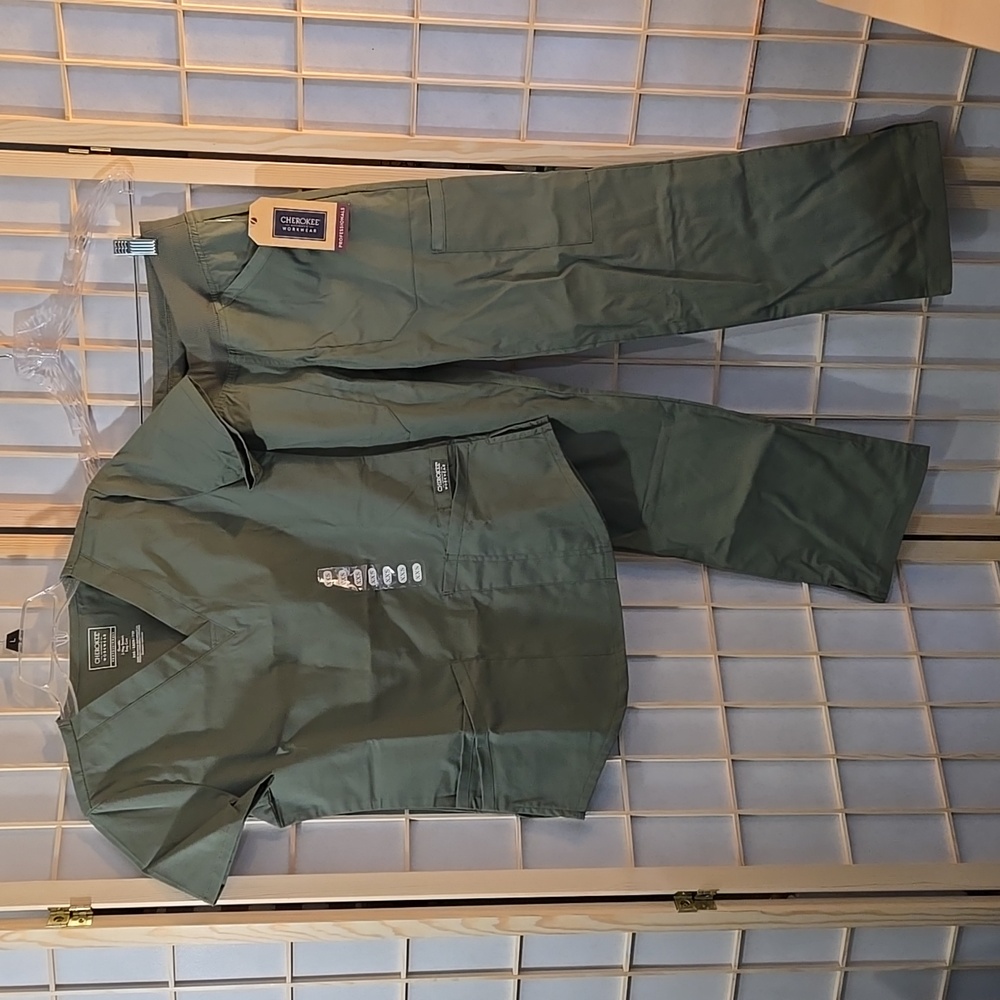 NWT Cherokee professionals olive green scrub set bundle